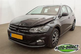krockskadad bil auto Volkswagen Polo 1.0 TSI Automaat Clima Highline Business R 2019/4