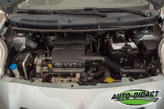 Toyota Yaris 1.3 VVTi Automaat Elek dak Clima Luna MMT picture 36