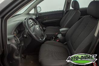 Kia Carens 2.0 CVVT 7p. Clima X-ecutive picture 22