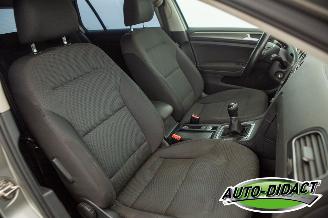 Volkswagen Golf 1.6 TDI Highline Clima Navi picture 20