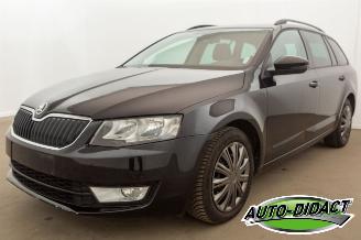 skadebil auto Skoda Octavia 1.4 TSI 112.675 km Navi Clima Ambition 2015/3