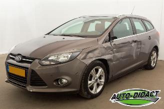 Damaged car Ford Focus 1.0 EcoBoost Clima Navi 2012/7