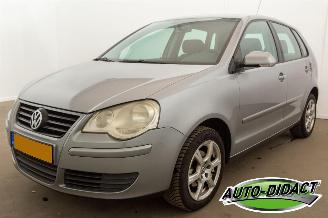 krockskadad bil auto Volkswagen Polo 1.4-16V Automaat Airco Optive 2005/7