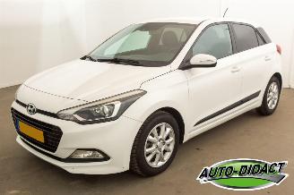 Avarii autoturisme Hyundai I-20 1.0 T-GDI Go! 109.525 km NAP Airco Navi Camera 2017/4