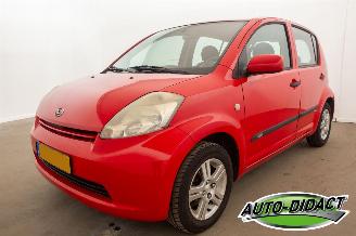 Coche accidentado Daihatsu Sirion 1.0-12V Trend 2005/6