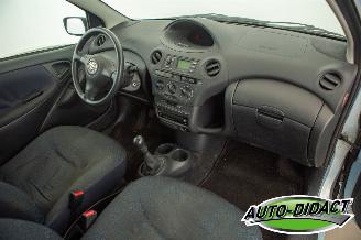 Toyota Yaris 1.0 VVT-i Idols picture 15