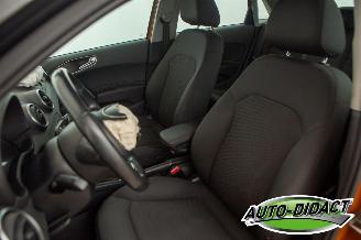 Audi A1 1.6 TDI Automaat Navi Airco Attraction picture 25