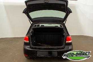 Volkswagen Golf 1.6 TDI BlueMotion Leder Navi picture 38