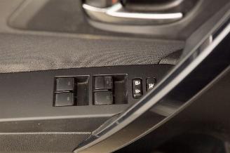 Toyota Auris Touring Sports 1.2 Clima Navi Camera 85kw Comfort picture 13