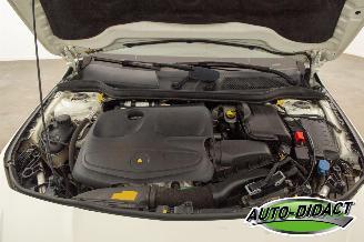 Mercedes Cla-klasse 180 Shooting Brake Automaat Pano Leder Navi picture 36