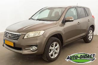 Schadeauto Toyota Rav-4 2.0 VVTi Clima Navi Executive Business 2010/5