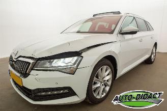 krockskadad bil auto Skoda Superb 1.5 TSI Automaat Pano Digi Dash Navi ACT Business Edition 2023/9