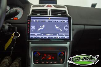 Peugeot 307 2.0-16V Clima Leder picture 11