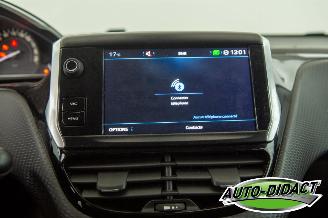 Peugeot 2008 1.2 Clima Navi 79.211 km Access picture 8
