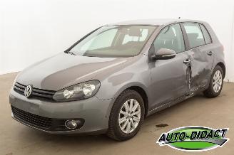 Schadeauto Volkswagen Golf 1.2 TSI 77kw Navi Clima Trendline 2012/9