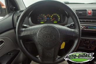Kia Picanto 1.0 LXE X-tra picture 5