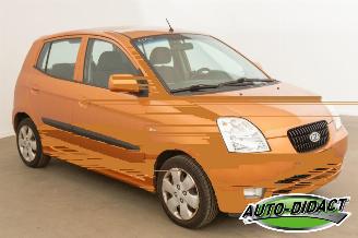 Kia Picanto 1.0 LXE X-tra picture 2