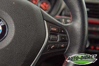 BMW 3-serie 318d Automaat Clima Navi Leder Executive picture 17