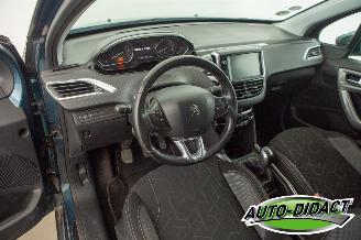 Peugeot 2008 1.2 Access Clima Navi picture 24