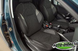 Peugeot 2008 1.2 Access Clima Navi picture 21