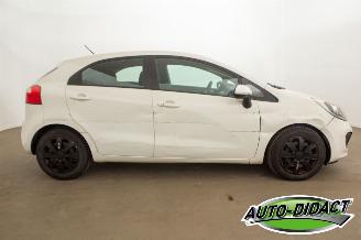 Kia Rio 1.2 CVVT Clima Motorschade Super Pack picture 35