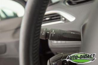 Peugeot 2008 1.2 Access Clima Navi picture 19