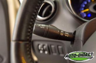 Renault Captur 1.2 TCe Automaat Clima Navi Camera Leder Dynamique picture 18