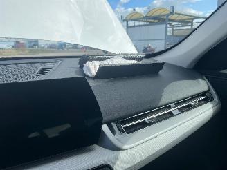 BMW iX1 xDrive30 Automaat 18.900 km 200 kW picture 23