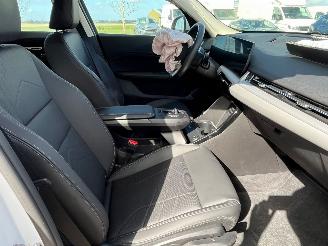 BMW iX1 xDrive30 Automaat 18.900 km 200 kW picture 16