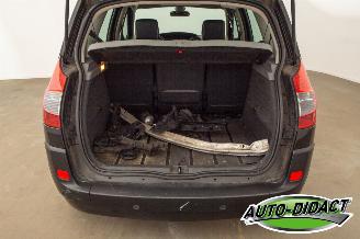 Renault Scenic 1.6-16V Tech Line Clima Navi picture 37