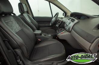 Renault Scenic 1.6-16V Tech Line Clima Navi picture 24