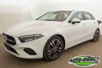 Avarii autoturisme Mercedes A-klasse A180 Automaat Digi Dash Navi Camera 2023/6