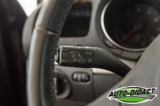 Volkswagen Golf 1.2 TSI Clima BRANDSCHADE Trendline picture 11