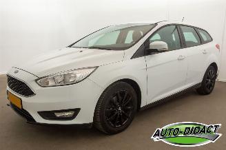  Ford Focus 1.0 Clima Navi MOTORSCHADE Lease Edition 2017/10