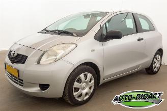 damaged passenger cars Toyota Yaris 1.0 VVTi Airco 2008/4
