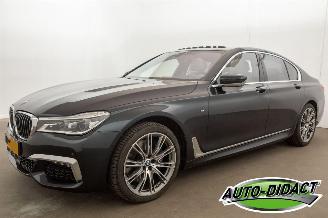  BMW 7-serie 740d xDrive Automaat Navi Camera Elek Dak Leder High Executive 2019/2
