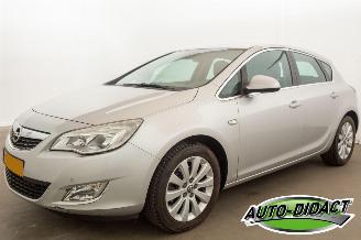 Voiture accidenté Opel Astra 1.6 Turbo Clima Cosmo geen schade 2012/4