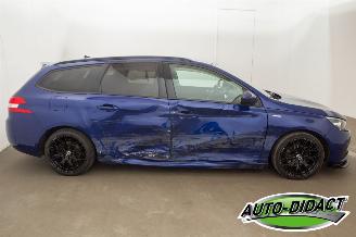 Peugeot 308 SW 1.2 Carpas Clima Navi Camera Style picture 42