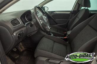 Volkswagen Golf 1.6 TDI Clima Navi BlueMotion picture 24