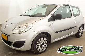 krockskadad bil auto Renault Twingo 1.2 Acces Airco 2008/5
