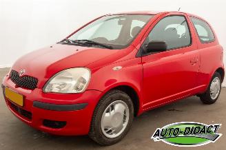 skadebil auto Toyota Yaris 1.0 VVT-i Idols Airco 2004/7