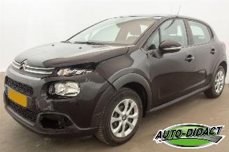damaged passenger cars Citroën C3 1.2 PureTech Clima Navi S&S Feel 2019/5