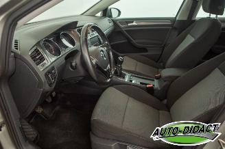 Volkswagen Golf 1.6 TDI Clima Navi Trendline picture 26