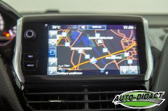 Peugeot 2008 1.2 PureTech 53.192 km NAP Clima Navi Allure picture 7