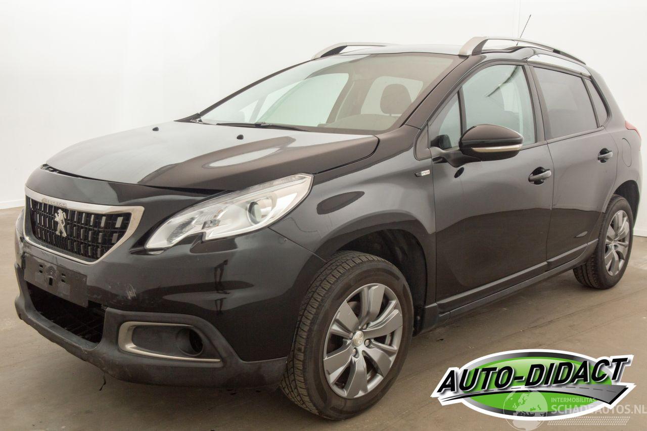 Peugeot 2008 1.2 Clima Navi 117.759 km Access