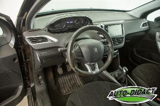 Peugeot 2008 1.2 Clima Navi 117.759 km Access picture 25