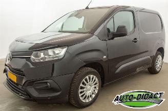 krockskadad bil bedrijf Toyota Proace 1.5 100.953 km Navi Camera Airco D-4D Professional 2021/2