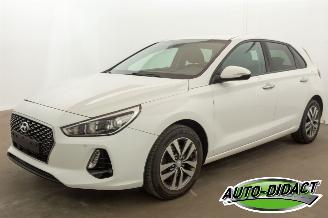 skadebil auto Hyundai I-30 1.0 Navi Camera Clima 2017/5