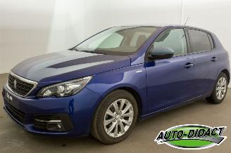 Schadeauto Peugeot 308 1.2 Style Clima Navi 2018/6