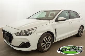 Coche accidentado Hyundai I-30 1.0 TGDi 88kw 2019/6